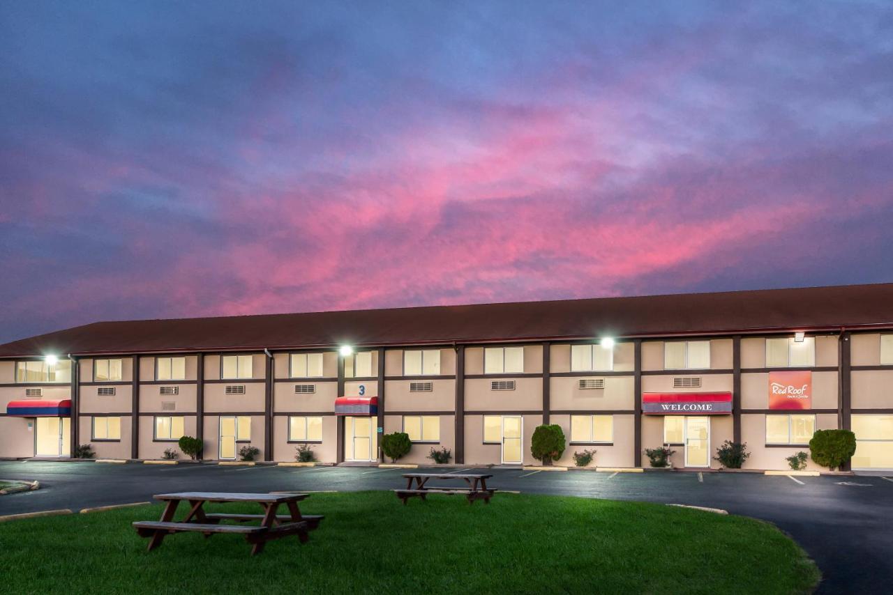 Red Roof Inn & Suites Wapakoneta ภายนอก รูปภาพ