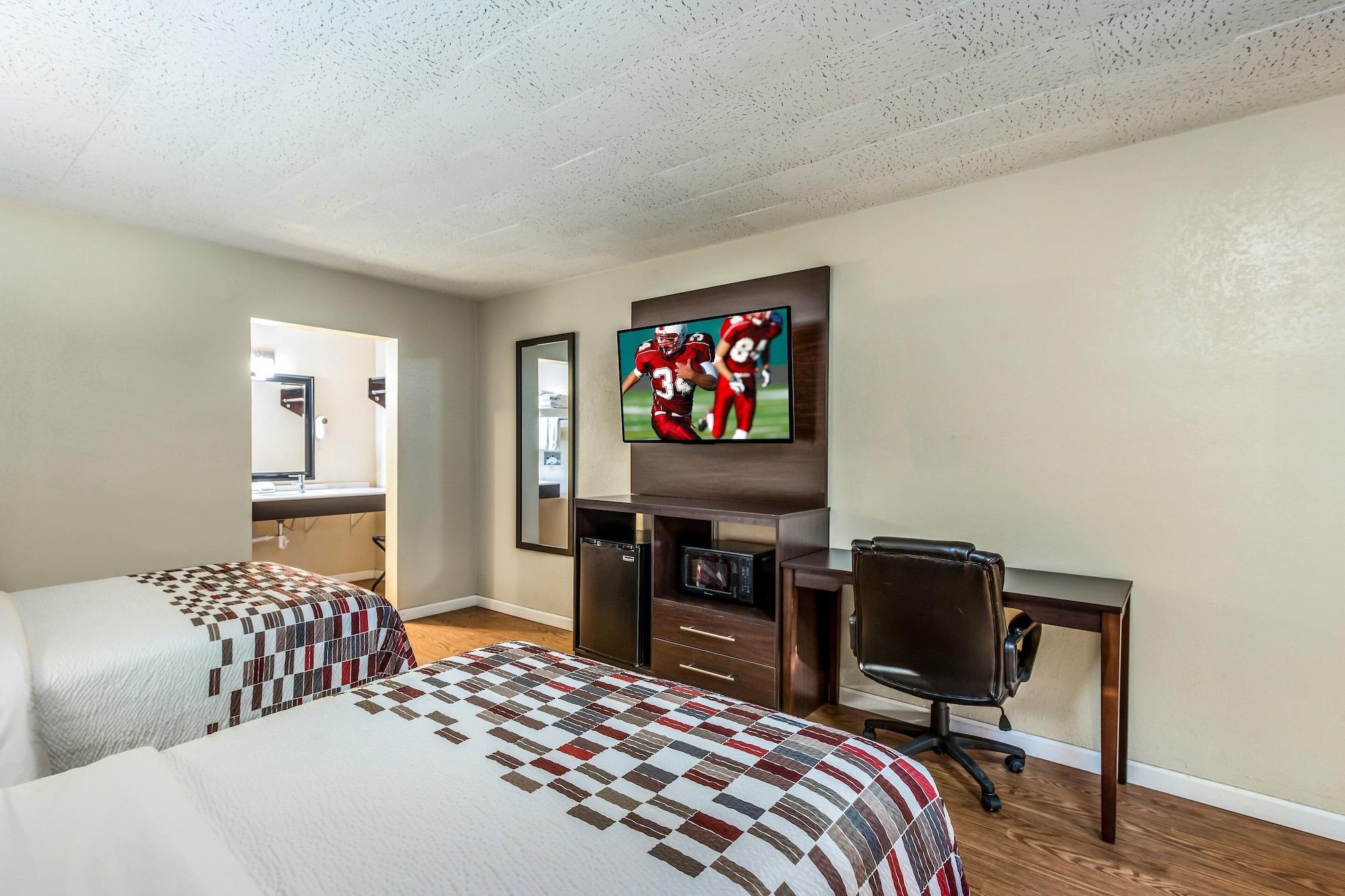 Red Roof Inn & Suites Wapakoneta ภายนอก รูปภาพ