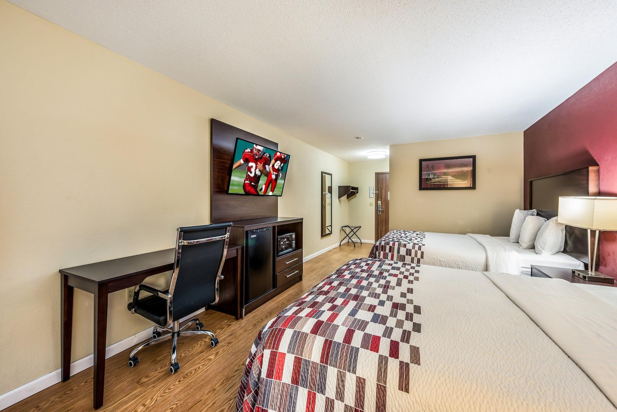Red Roof Inn & Suites Wapakoneta ภายนอก รูปภาพ