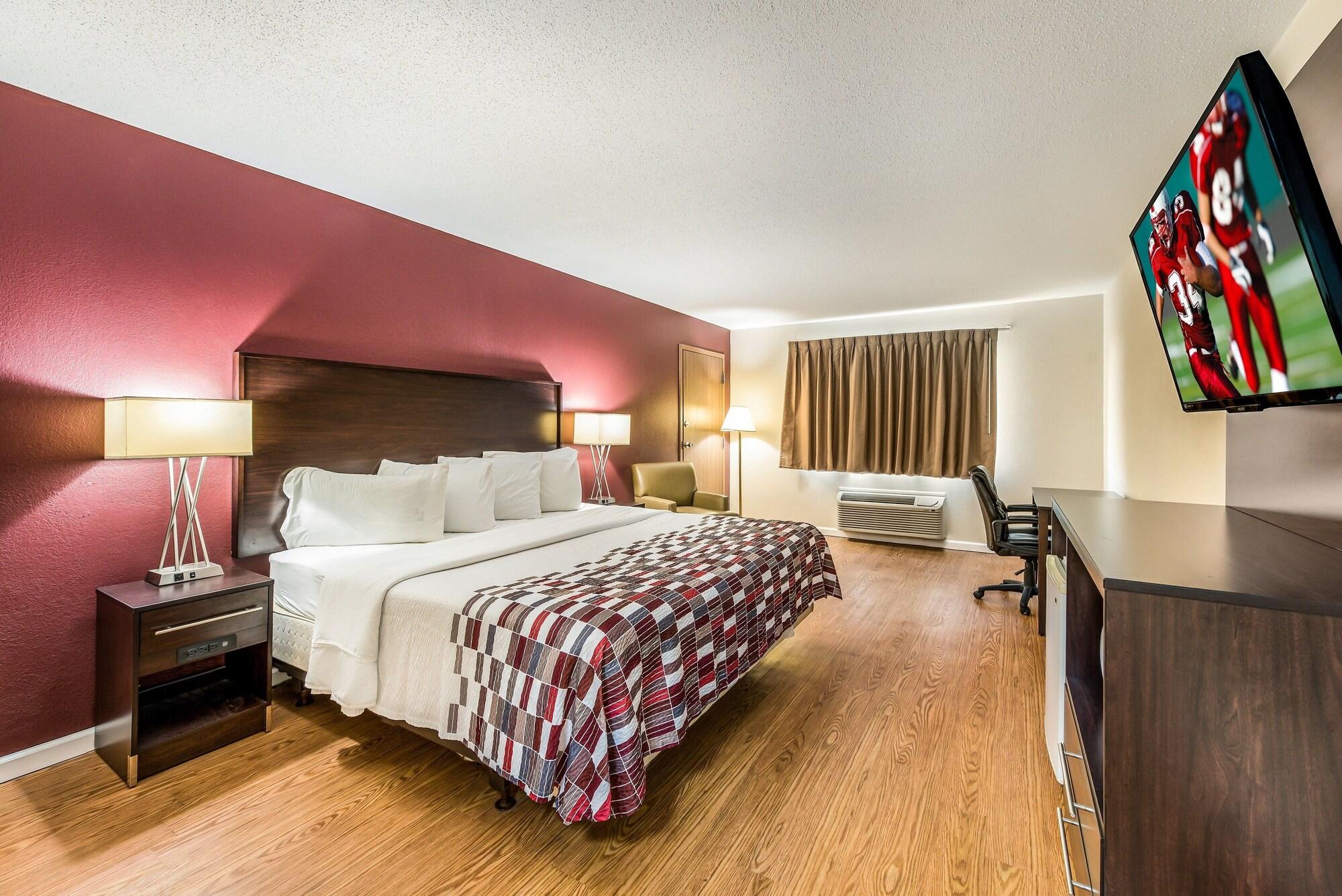 Red Roof Inn & Suites Wapakoneta ภายนอก รูปภาพ