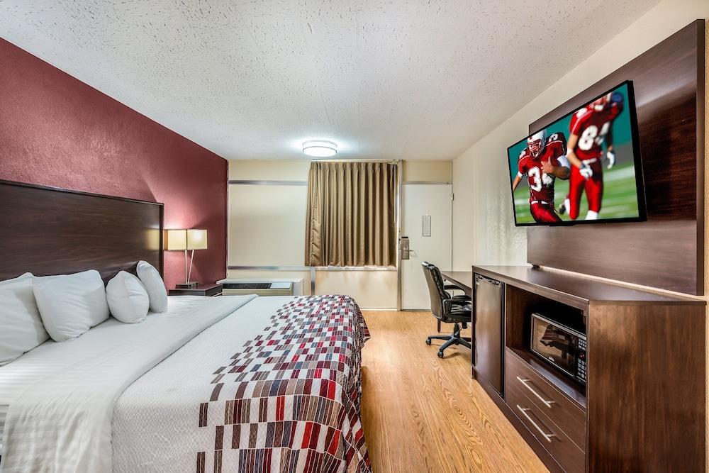 Red Roof Inn & Suites Wapakoneta ภายนอก รูปภาพ